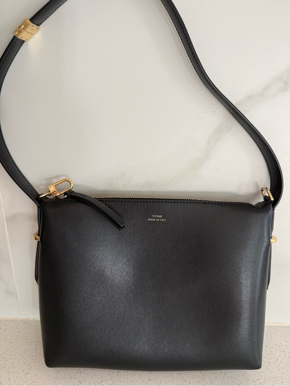 TOTEME shoulder bag Logo-detail Black leather
